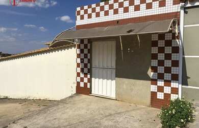 Imagem: O depósito possui 4 Vagas na garagem, 65m² de Área e está