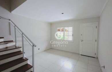 Imagem: A casa em condomínio possui 3 Dormitórios, 3 Banheiros, 1