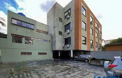 Imagem: O depósito possui 2 Vagas na garagem, 351m² de Área e está