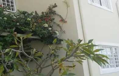 Imagem: A casa em condomínio possui 3 Dormitórios, 3 Banheiros, 2