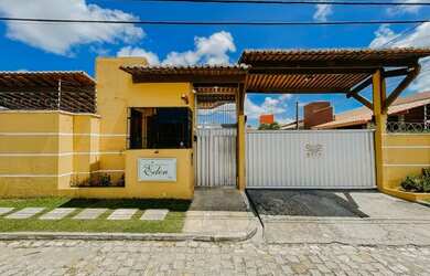 Imagem: A casa em condomínio possui 3 Dormitórios, 1 Banheiro, 3 Vagas