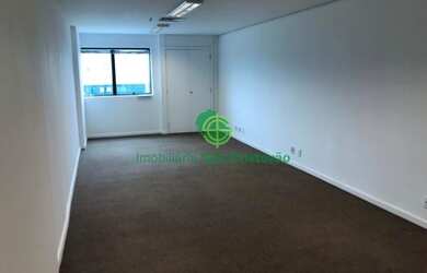 Imagem: O depósito possui 1 Vaga na garagem, 35m² de Área e está