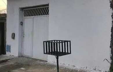 Imagem 2: Casa a venda. 660m² de Área, 2 Vagas na garageme3 Dormitórios