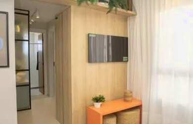 Imagem: O apartamento possui 2 Dormitórios, 1 Banheiro, 1 Vaga na garagem