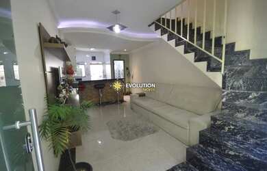 Imagem: A casa em condomínio possui 2 Dormitórios, 2 Banheiros, 1