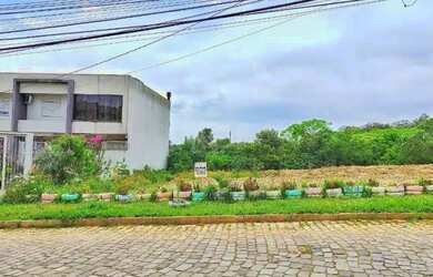 Imagem: O terreno possui 330m² de Área e está localizado em Jardim