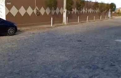 Imagem: A casa possui 5 Dormitórios, 5 Vagas na garagem e está localizado