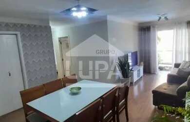 Imagem: O apartamento possui 3 Dormitórios, 1 Banheiro, 1 Vaga na garagem