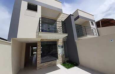 Imagem: A casa possui 2 Dormitórios, 2 Banheiros, 1 Vaga na garagem