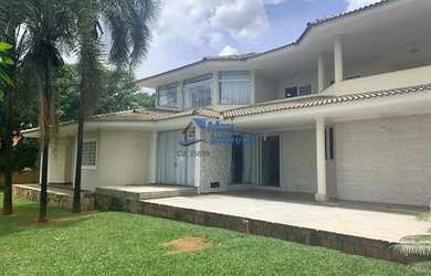 Imagem: A casa em condomínio possui 5 Dormitórios, 5 Banheiros, 4