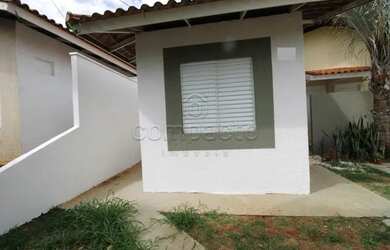 Imagem: A casa em condomínio possui 2 Dormitórios, 1 Banheiro, 2 Vagas