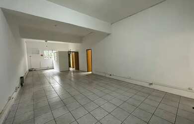 Imagem: O depósito possui 420m² de Área e está localizado em Caxingui