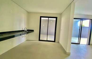 Imagem: O apartamento possui 2 Dormitórios, 2 Banheiros, 2 Vagas na