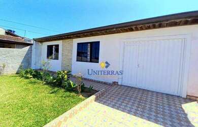 Imagem: A casa possui 2 Dormitórios, 2 Banheiros, 5 Vagas na garagem