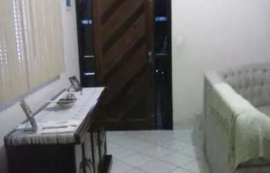 Imagem 3: Casa em Suzano. Varanda, Área de serviço, 300m² de Áreae2 Vagas na...