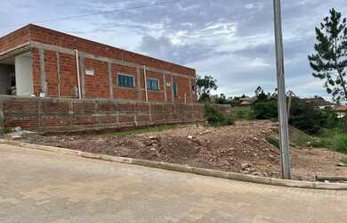 Imagem: O terreno à venda possui e está localizado em Guara, Brasília