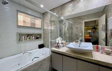 Imagem 13: MARAVILHOSA CASA COM FINO ACABAMENTO, REPLETO EM ARMÁRIOS PLANEJADOS,...