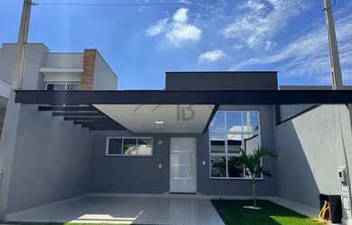 Imagem: A casa em condomínio possui 3 Dormitórios, 2 Banheiros, 2