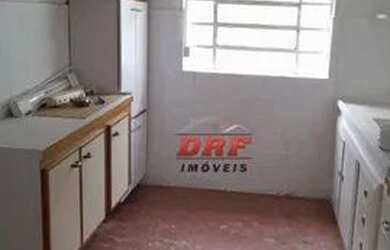 Imagem: A casa possui 2 Dormitórios, 1 Banheiro, 180m² de Área e