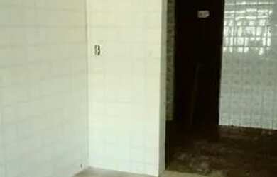 Imagem 2: Casa à venda. 2 Banheirose3 Dormitórios