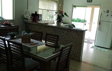 Imagem 8: Excelente casa com 326 m² de construção a venda bairro Rezek em Artur...