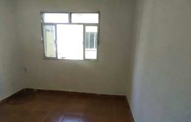 Imagem: O apartamento possui 2 Dormitórios, 1 Banheiro e está localizado