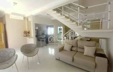 Imagem: A casa em condomínio possui 3 Dormitórios, 4 Banheiros, 3