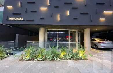 Imagem: O depósito possui 1 Vaga na garagem e 389m² de Área e está