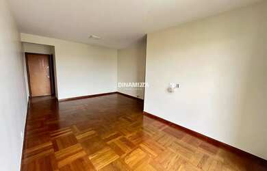 Imagem: O apartamento possui 4 Dormitórios, 2 Banheiros, 1 Vaga na