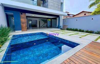 Imagem: A casa possui 3 Dormitórios, 3 Banheiros, 2 Vagas na garagem