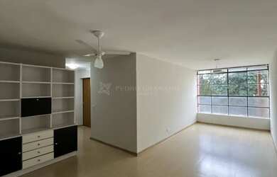 Imagem: O apartamento possui 3 Dormitórios, 1 Banheiro, 1 Vaga na garagem