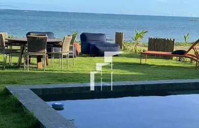 Imagem: A casa possui 3 Dormitórios, 4 Banheiros e 10m² de Área e