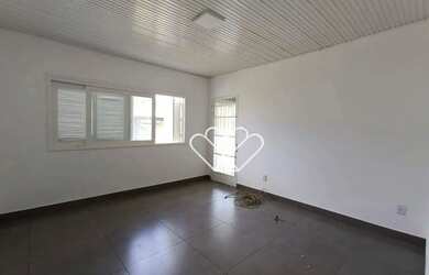 Imagem 2: Casa Ampla com 3 Dormitórios para Alugar no Centro de Gravataí