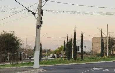 Imagem: A casa possui 360m² de Área e está localizado em Jardim Palmeiras