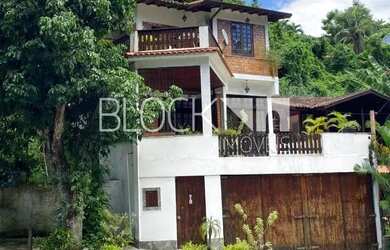 Imagem: A casa em condomínio possui 3 Dormitórios, 2 Banheiros, 2