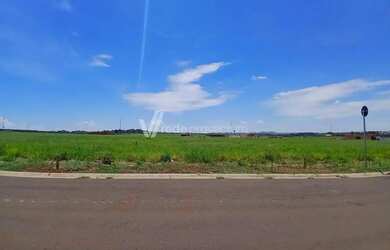 Imagem: O terreno possui 300m² de Área e está localizado em Betel