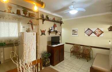 Imagem: O apartamento possui 1 Dormitório, Acomodam 6 pessoas, 1 Vaga