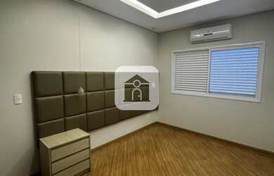 Imagem: A casa em condomínio possui 3 Dormitórios, 4 Banheiros, 2