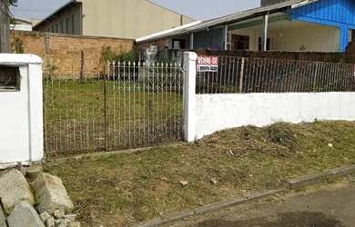 Imagem: O terreno possui 150m² de Área e está localizado em Atuba