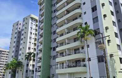 Imagem: O apartamento possui 3 Dormitórios, 2 Banheiros, 2 Vagas na