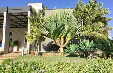 Imagem: A casa em condomínio possui 3 Dormitórios, 3 Banheiros, 4