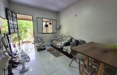 Imagem: A casa possui 2 Dormitórios, 2 Banheiros, 3 Vagas na garagem