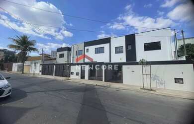 Imagem: A casa possui 3 Dormitórios, 3 Banheiros, 1 Vaga na garagem