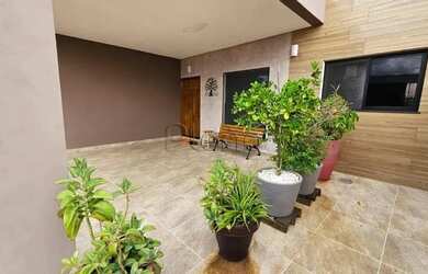 Imagem: A casa em condomínio possui 3 Dormitórios, 2 Banheiros, 2