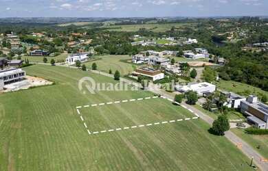 Imagem 3: Terreno com excelente topografia e a poucos metros do clube