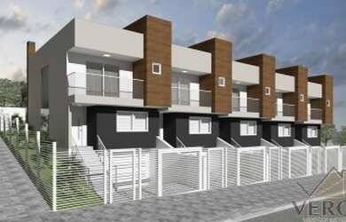 Imagem: A casa possui 3 Dormitórios, 2 Banheiros, 3 Vagas na garagem