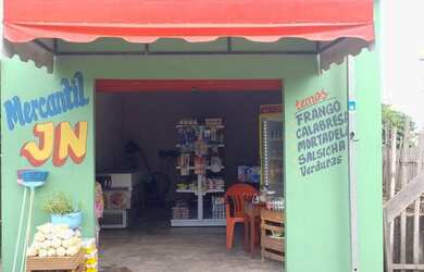 Imagem: A casa possui 1 Dormitório e está localizado em Área Verde