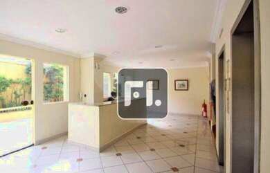 Imagem: O depósito possui 3 Vagas na garagem, 148m² de Área e está