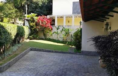 Imagem 5: Casa no Pacaembu. 300m² de Área, 4 Vagas na garageme3 Dormitórios