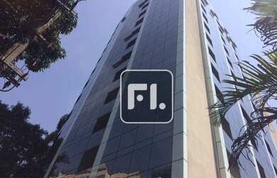 Imagem: O depósito possui 3 Vagas na garagem, 110m² de Área e está